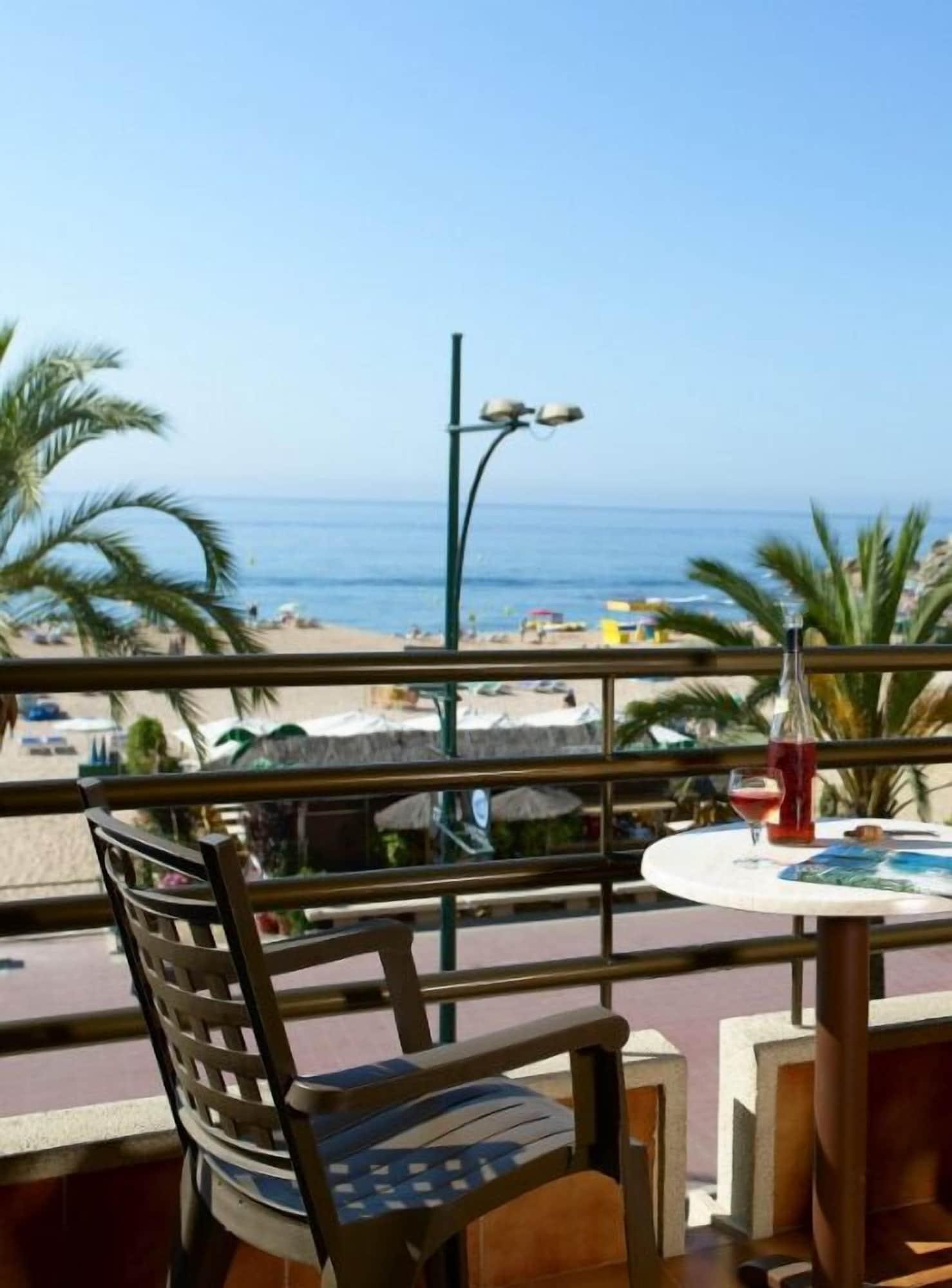 Almirall Apartaments Lloret de Mar Buitenkant foto