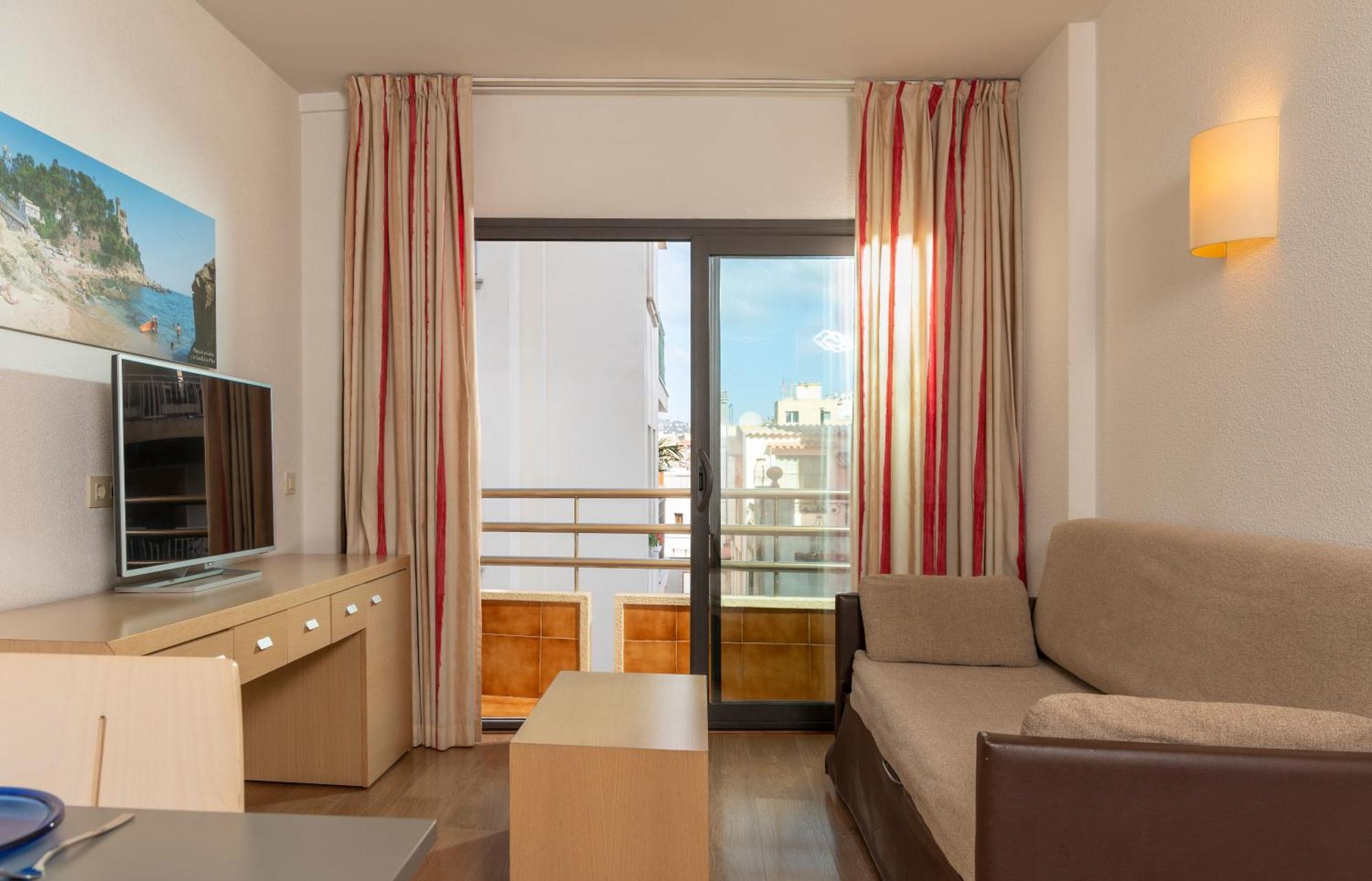 Almirall Apartaments Lloret de Mar Buitenkant foto